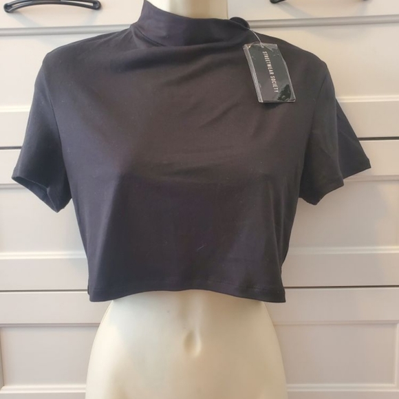 NWT Streetwear Society Black Open Back Crop Top - Picture 2 of 5